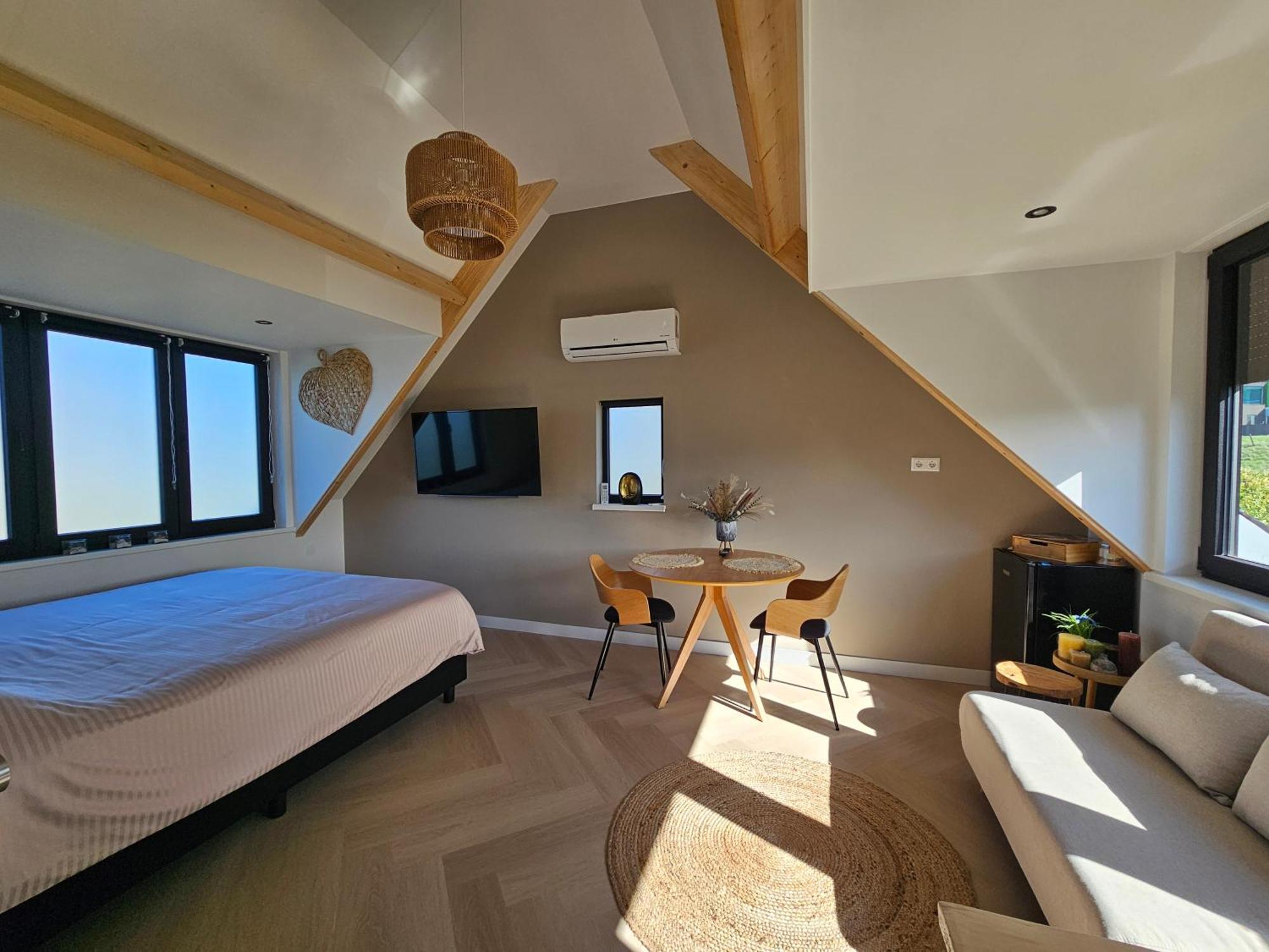 Ybizee Bed & Breakfast Yerseke